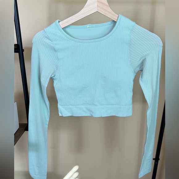 Lululemon Ebb to Street Cropped Long Sleeve - Picture 1 of 3
